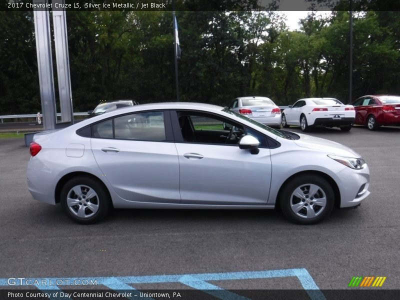 Silver Ice Metallic / Jet Black 2017 Chevrolet Cruze LS