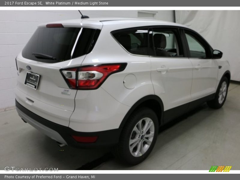 White Platinum / Medium Light Stone 2017 Ford Escape SE