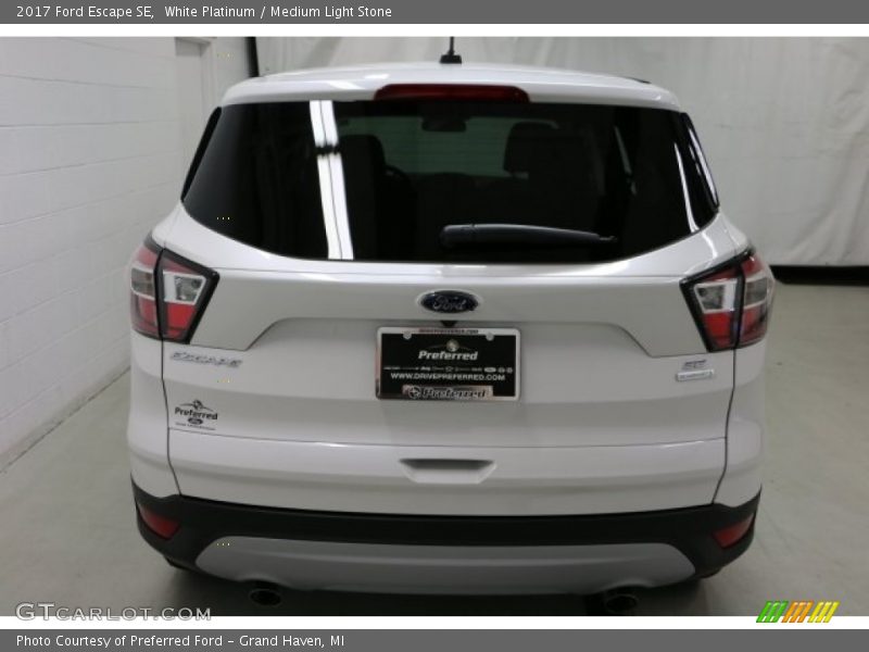 White Platinum / Medium Light Stone 2017 Ford Escape SE
