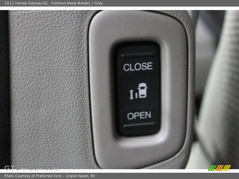 Polished Metal Metallic / Gray 2012 Honda Odyssey EX