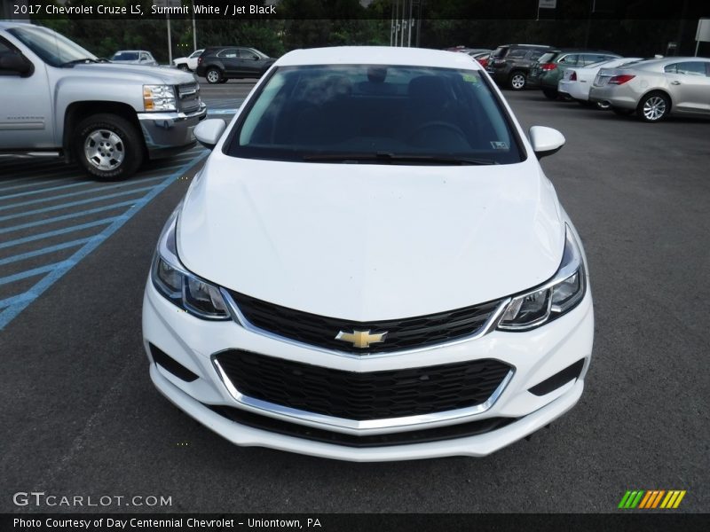 Summit White / Jet Black 2017 Chevrolet Cruze LS