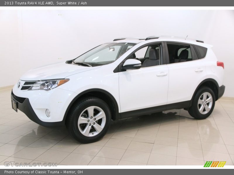 Super White / Ash 2013 Toyota RAV4 XLE AWD