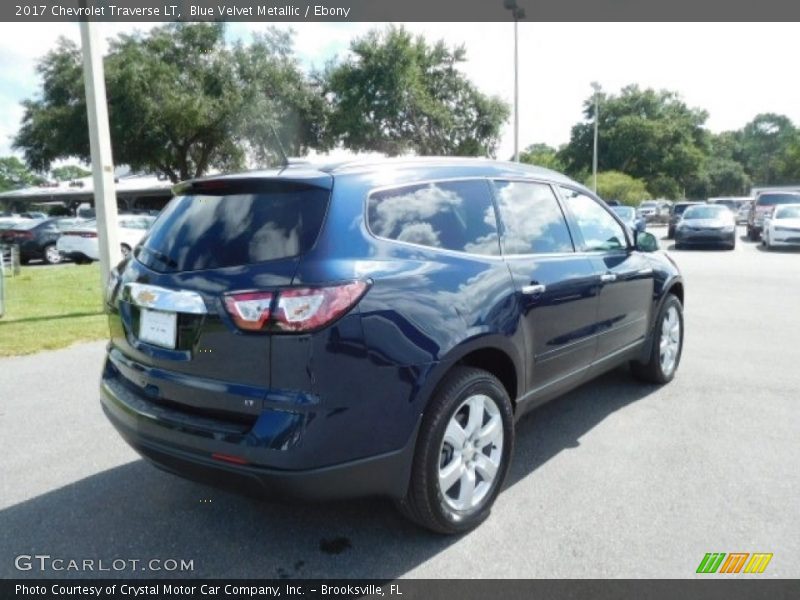 Blue Velvet Metallic / Ebony 2017 Chevrolet Traverse LT