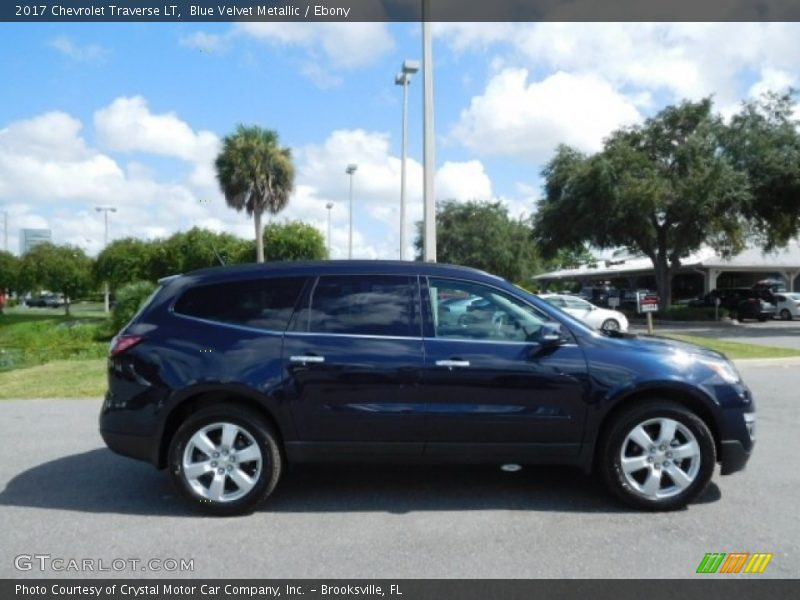 Blue Velvet Metallic / Ebony 2017 Chevrolet Traverse LT