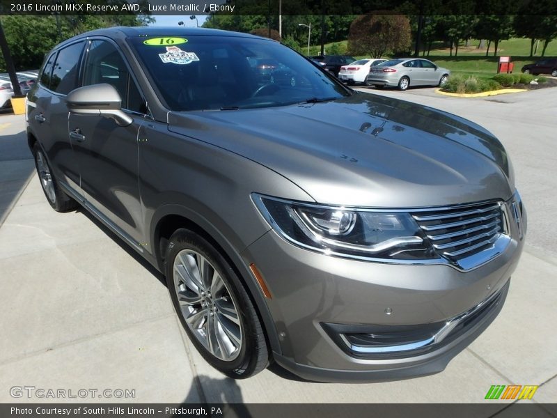 Front 3/4 View of 2016 MKX Reserve AWD
