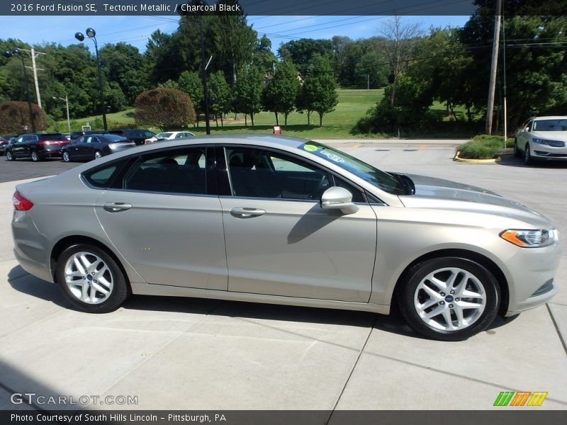 Tectonic Metallic / Charcoal Black 2016 Ford Fusion SE