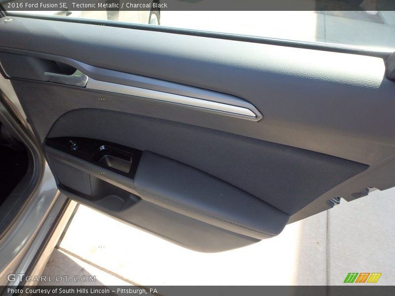 Tectonic Metallic / Charcoal Black 2016 Ford Fusion SE