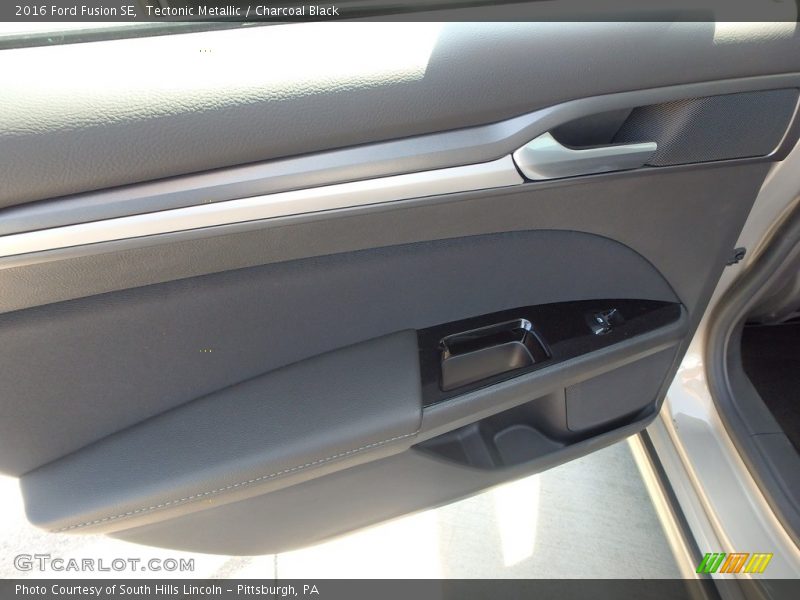 Tectonic Metallic / Charcoal Black 2016 Ford Fusion SE