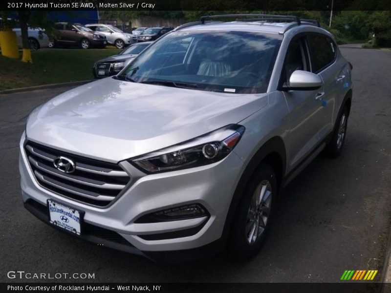 Molten Silver / Gray 2017 Hyundai Tucson SE AWD