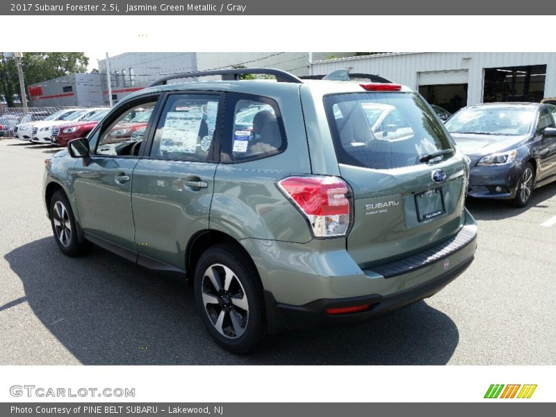 Jasmine Green Metallic / Gray 2017 Subaru Forester 2.5i