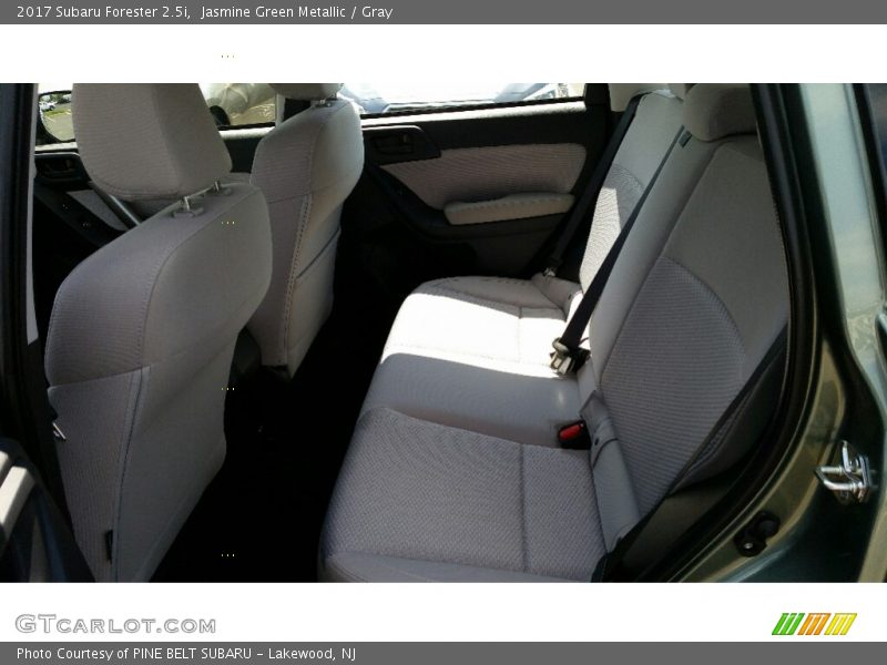 Jasmine Green Metallic / Gray 2017 Subaru Forester 2.5i