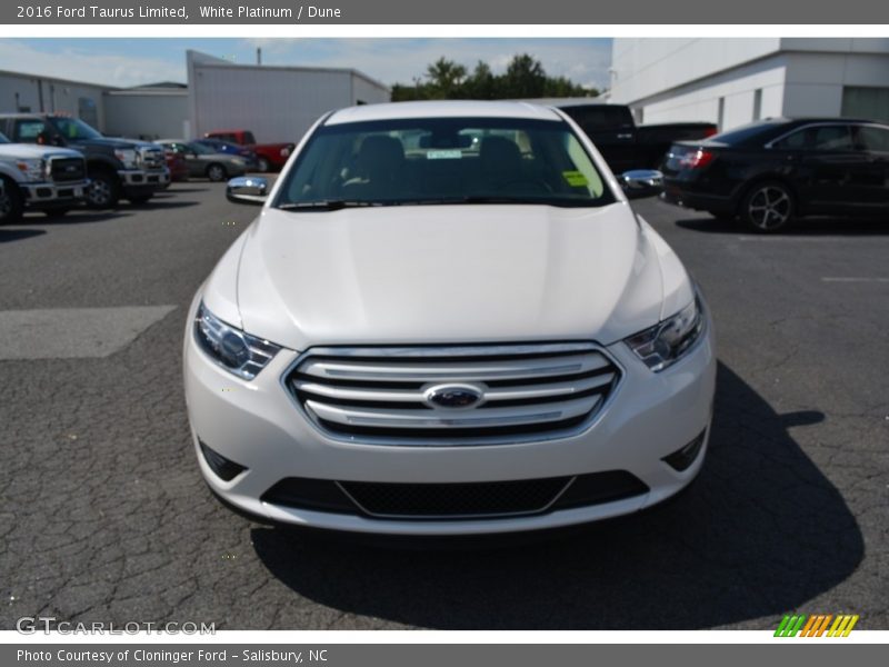 White Platinum / Dune 2016 Ford Taurus Limited