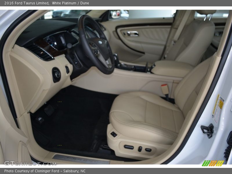 White Platinum / Dune 2016 Ford Taurus Limited