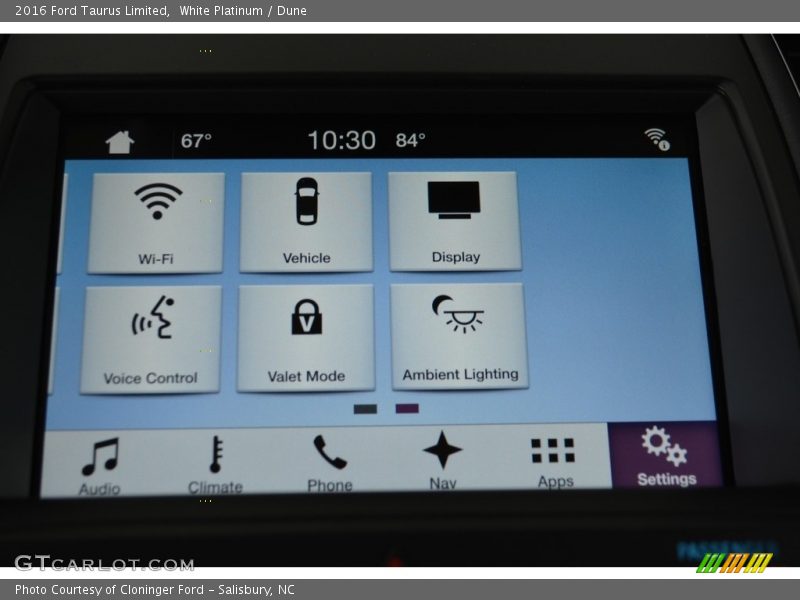 White Platinum / Dune 2016 Ford Taurus Limited