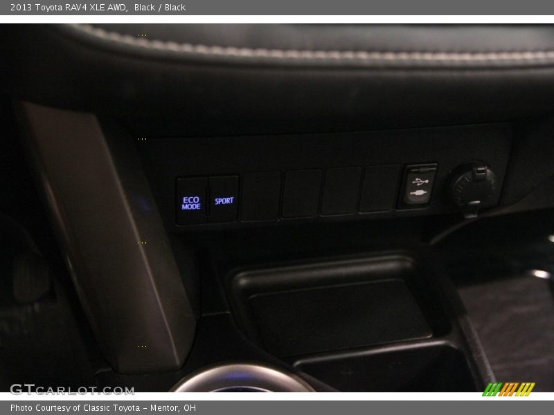 Black / Black 2013 Toyota RAV4 XLE AWD