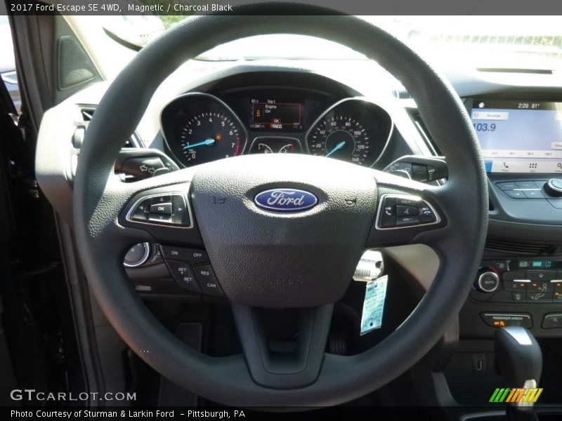 Magnetic / Charcoal Black 2017 Ford Escape SE 4WD