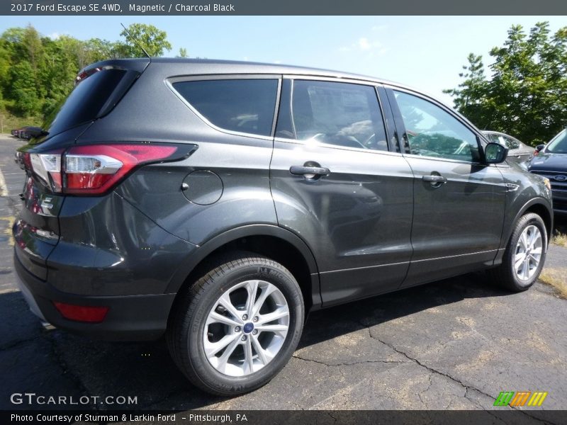 Magnetic / Charcoal Black 2017 Ford Escape SE 4WD