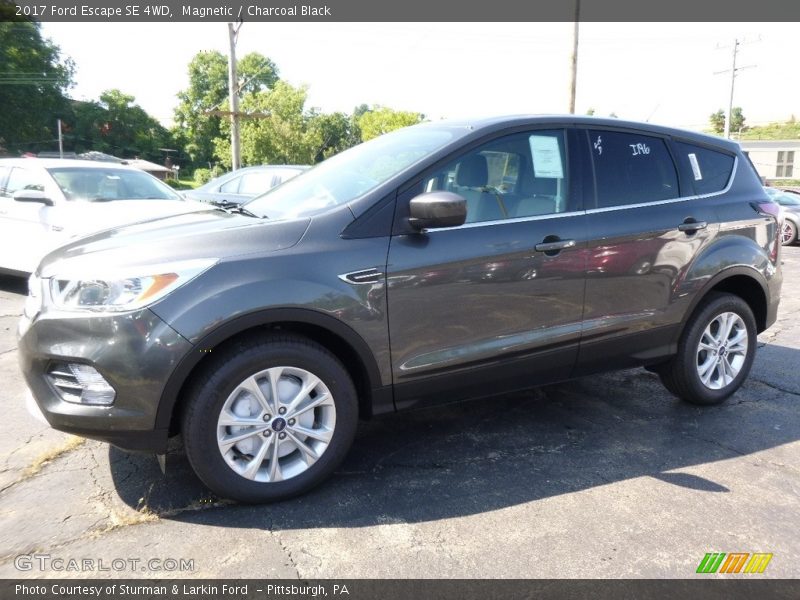 Magnetic / Charcoal Black 2017 Ford Escape SE 4WD