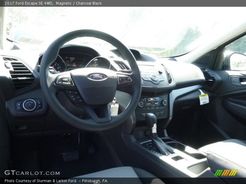 Magnetic / Charcoal Black 2017 Ford Escape SE 4WD