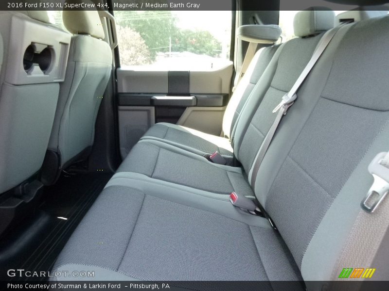 Magnetic / Medium Earth Gray 2016 Ford F150 XL SuperCrew 4x4
