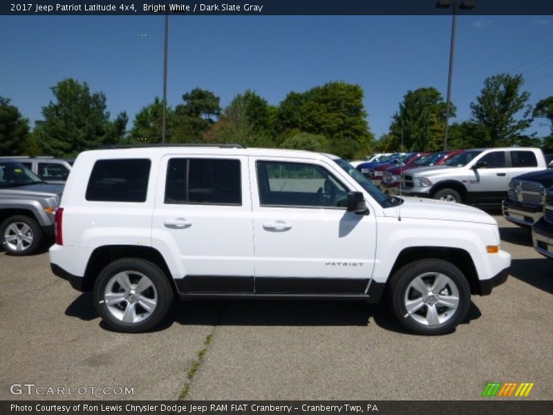 Bright White / Dark Slate Gray 2017 Jeep Patriot Latitude 4x4