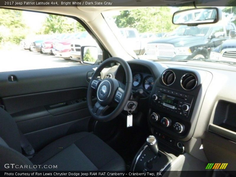 Bright White / Dark Slate Gray 2017 Jeep Patriot Latitude 4x4