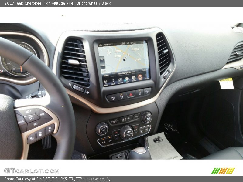 Bright White / Black 2017 Jeep Cherokee High Altitude 4x4