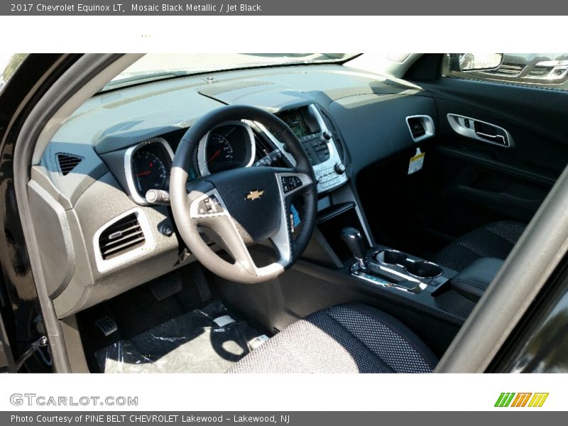 Mosaic Black Metallic / Jet Black 2017 Chevrolet Equinox LT