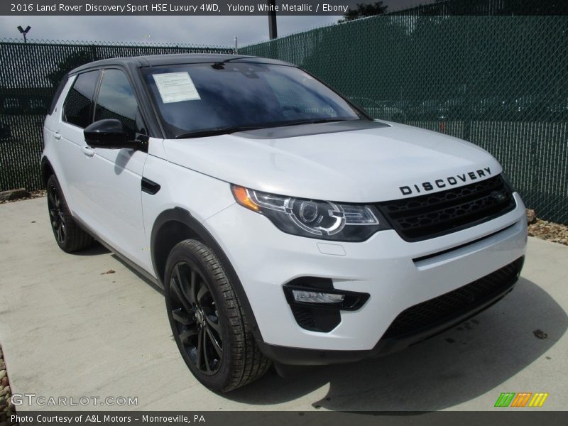 Yulong White Metallic / Ebony 2016 Land Rover Discovery Sport HSE Luxury 4WD