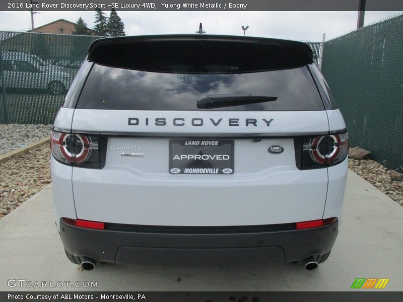 Yulong White Metallic / Ebony 2016 Land Rover Discovery Sport HSE Luxury 4WD