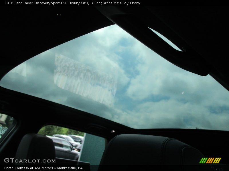 Yulong White Metallic / Ebony 2016 Land Rover Discovery Sport HSE Luxury 4WD