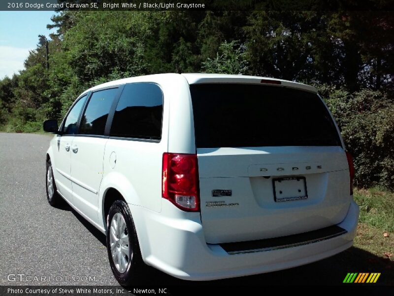 Bright White / Black/Light Graystone 2016 Dodge Grand Caravan SE