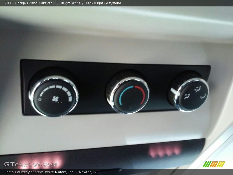 Bright White / Black/Light Graystone 2016 Dodge Grand Caravan SE