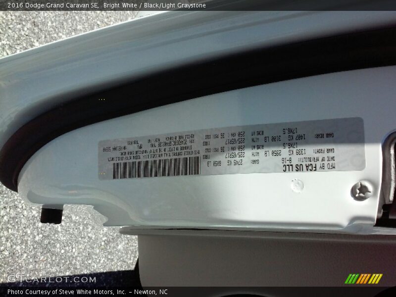 Bright White / Black/Light Graystone 2016 Dodge Grand Caravan SE