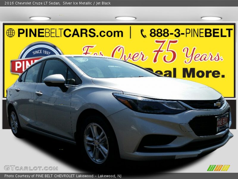 Silver Ice Metallic / Jet Black 2016 Chevrolet Cruze LT Sedan