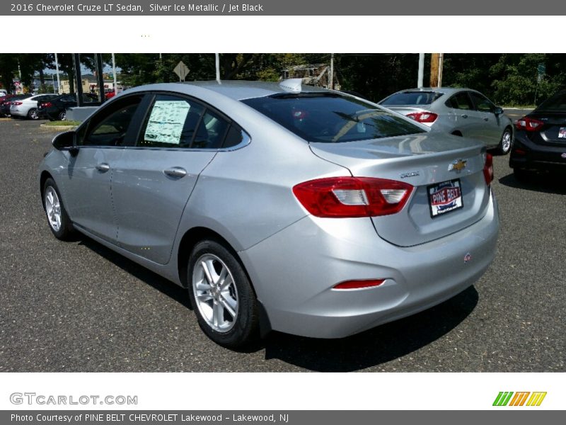 Silver Ice Metallic / Jet Black 2016 Chevrolet Cruze LT Sedan