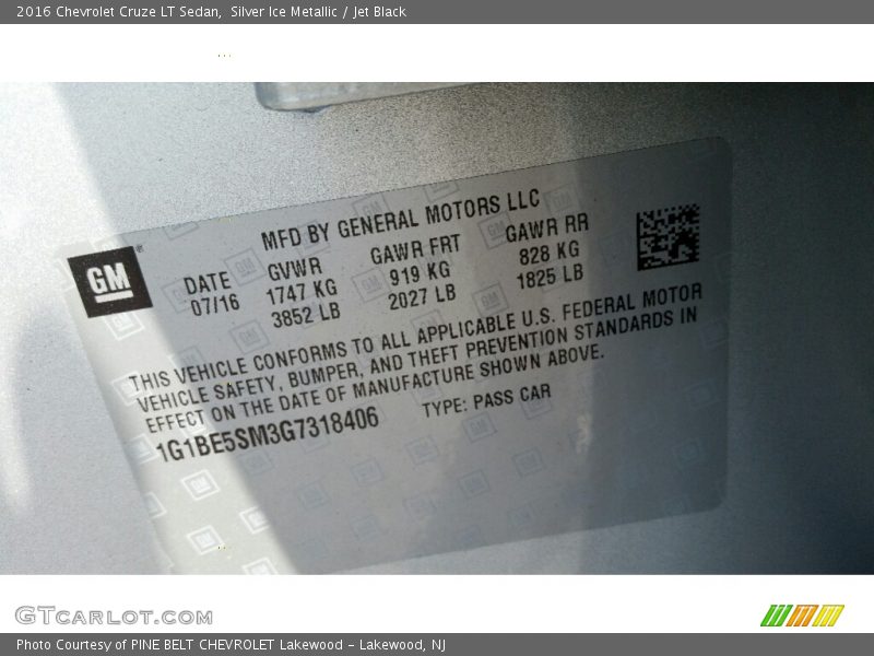 Silver Ice Metallic / Jet Black 2016 Chevrolet Cruze LT Sedan