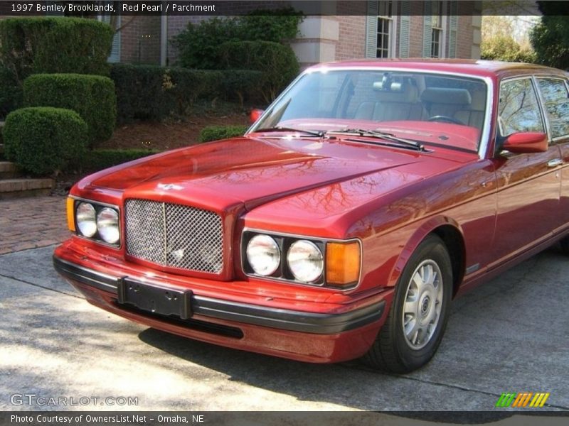 Red Pearl / Parchment 1997 Bentley Brooklands