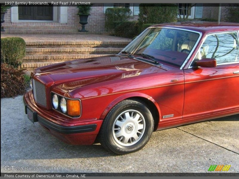 Red Pearl / Parchment 1997 Bentley Brooklands