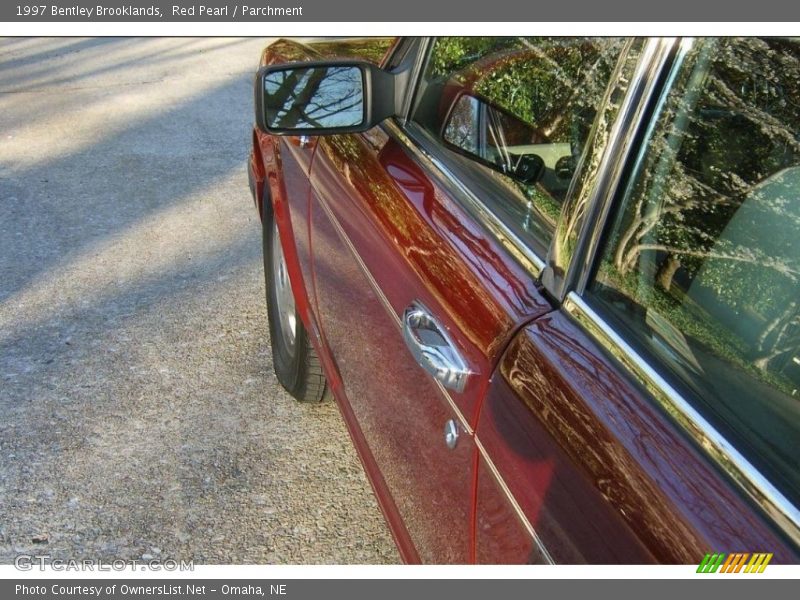 Red Pearl / Parchment 1997 Bentley Brooklands