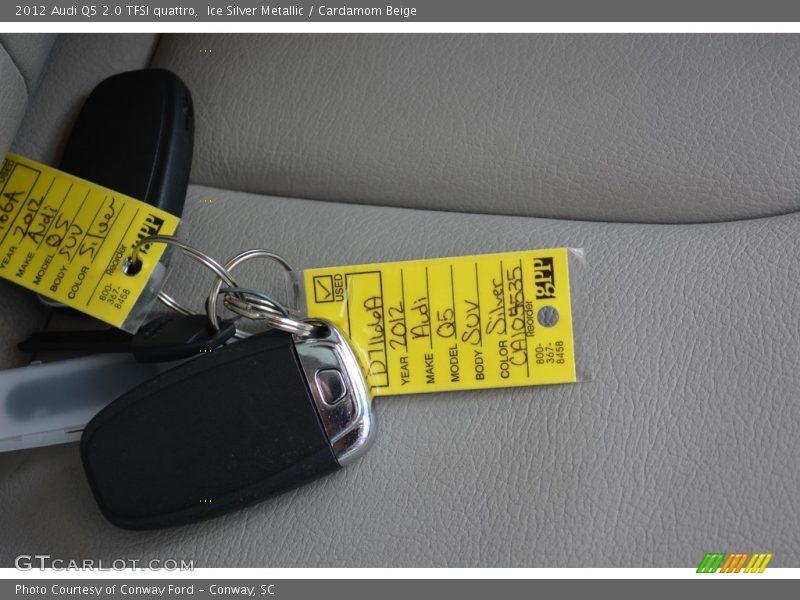 Ice Silver Metallic / Cardamom Beige 2012 Audi Q5 2.0 TFSI quattro