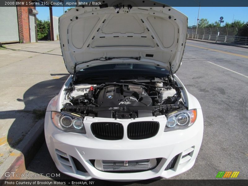 Alpine White / Black 2008 BMW 1 Series 135i Coupe