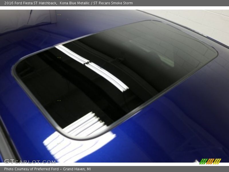 Kona Blue Metallic / ST Recaro Smoke Storm 2016 Ford Fiesta ST Hatchback