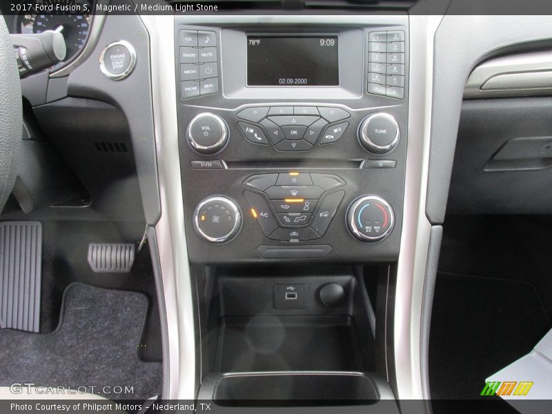 Magnetic / Medium Light Stone 2017 Ford Fusion S