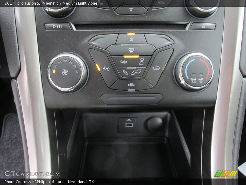 Magnetic / Medium Light Stone 2017 Ford Fusion S