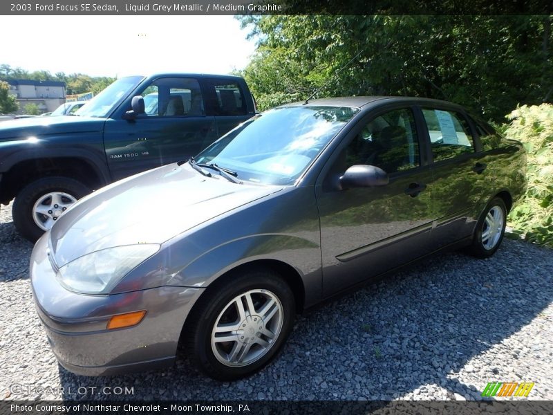 Liquid Grey Metallic / Medium Graphite 2003 Ford Focus SE Sedan