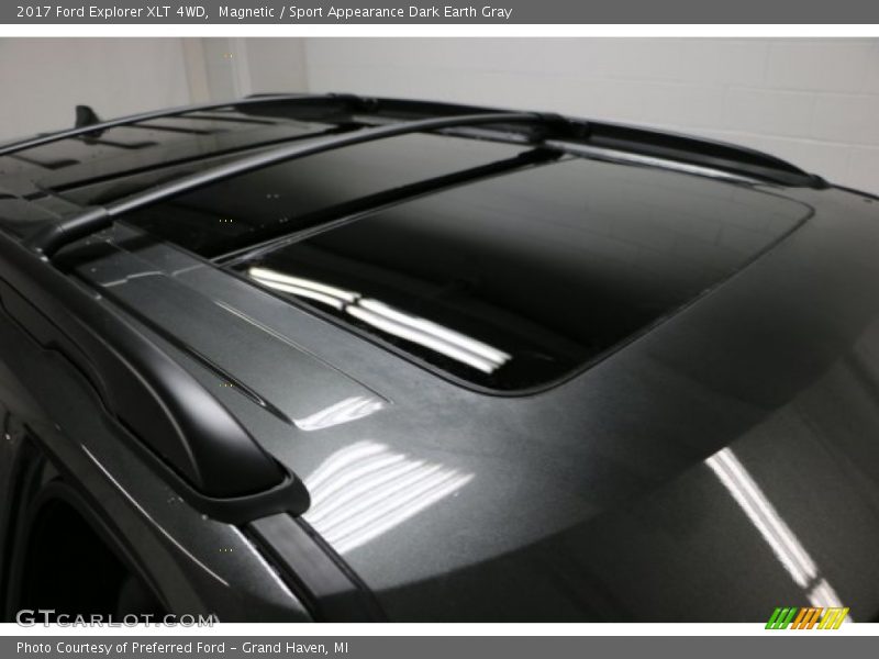 Magnetic / Sport Appearance Dark Earth Gray 2017 Ford Explorer XLT 4WD