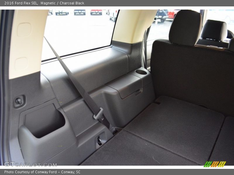 Magnetic / Charcoal Black 2016 Ford Flex SEL