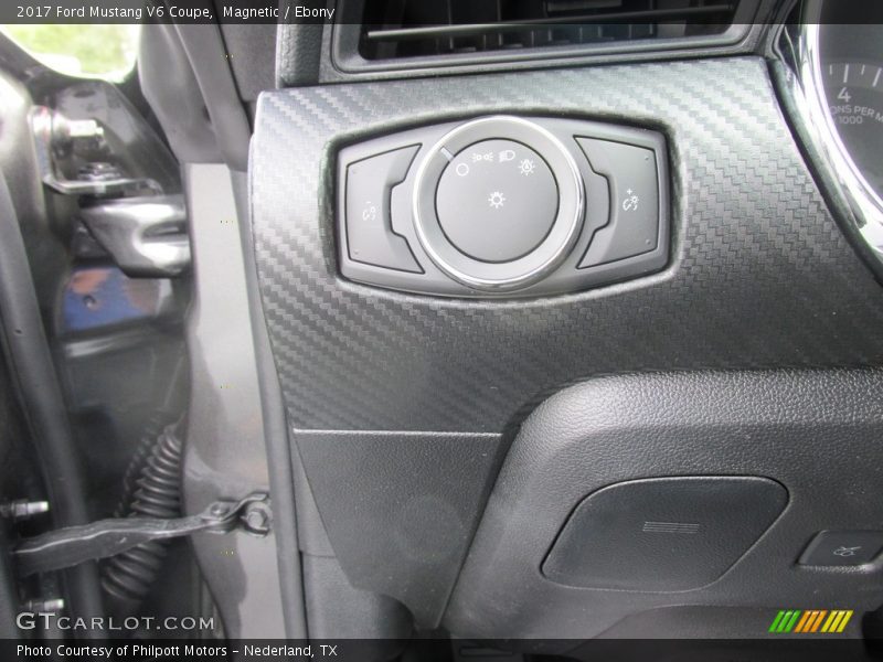 Magnetic / Ebony 2017 Ford Mustang V6 Coupe