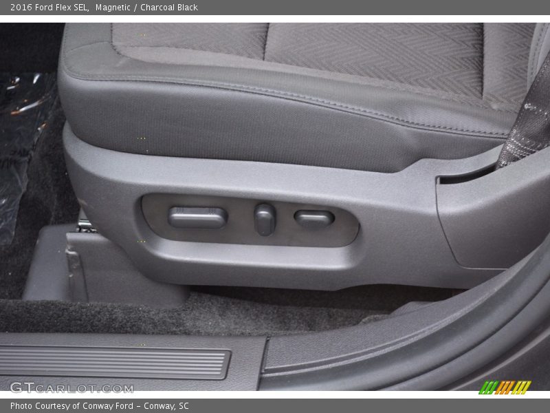 Magnetic / Charcoal Black 2016 Ford Flex SEL